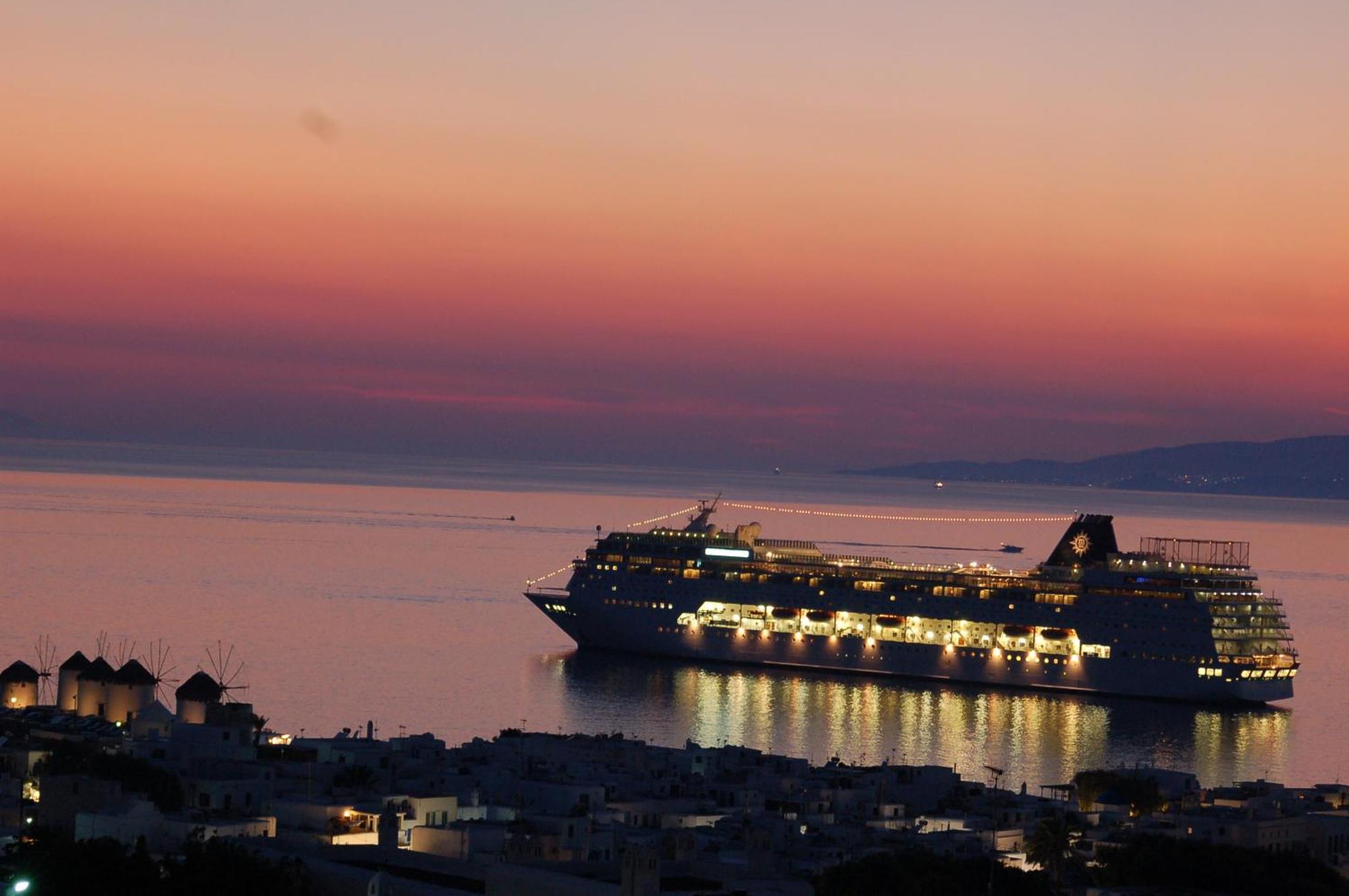 Regal View Hotel Mykonos Town Ngoại thất bức ảnh